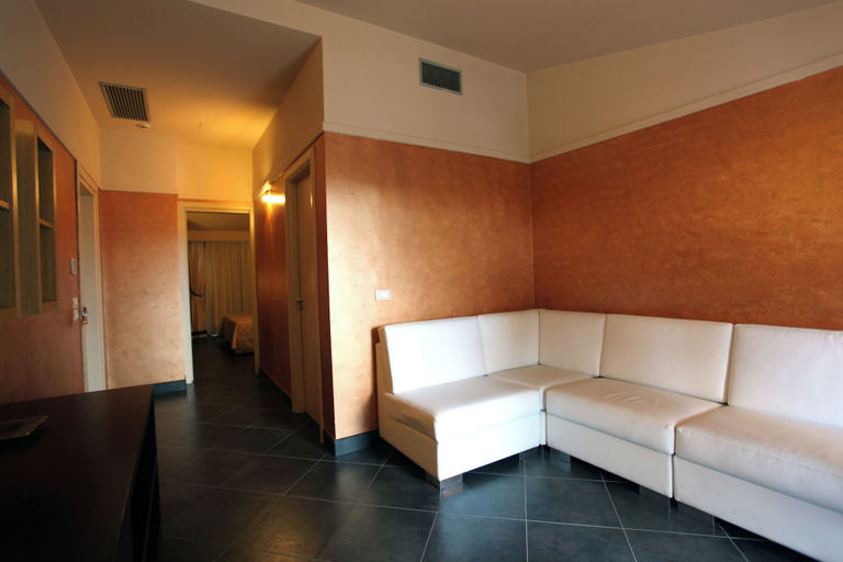 Bedroom 2, HOTEL BRIGANTI, Napoli
