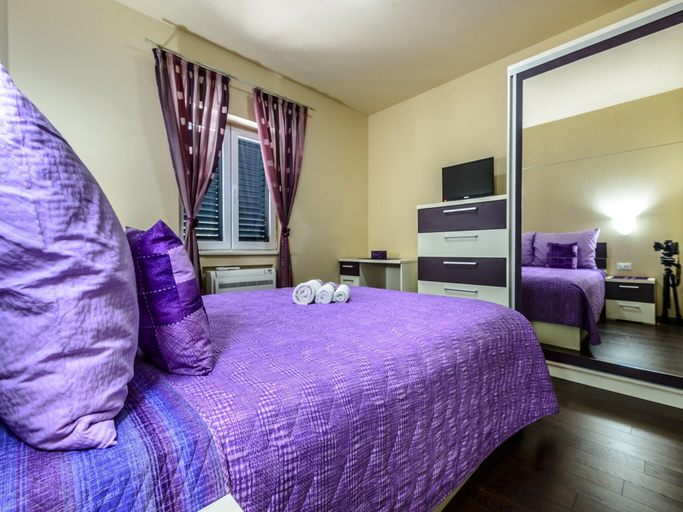 Bedroom 3, Villa Pave - Six-Bedroom Villa with Terrace and Swimming Pool, Konavle