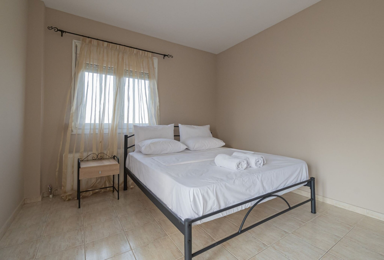 Bedroom 2, Giota Hill House by Rentalspro-nea Moudania, Central Macedonia