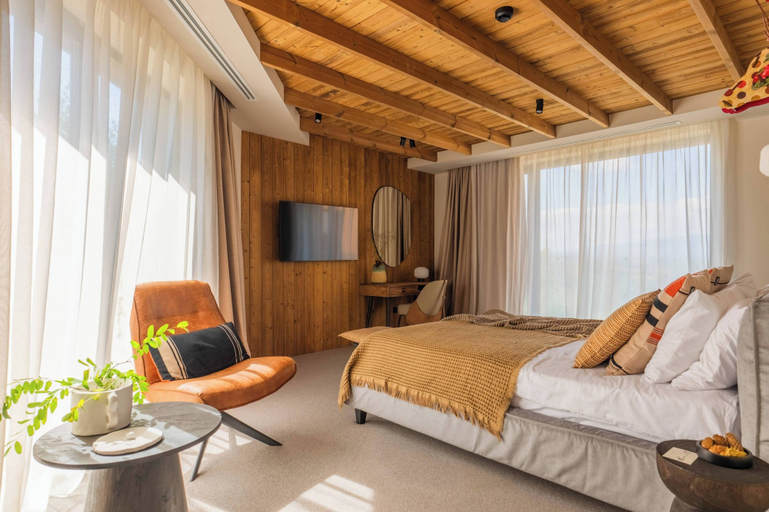 Bedroom 2, The Pines Bucegi Lodge, Bran