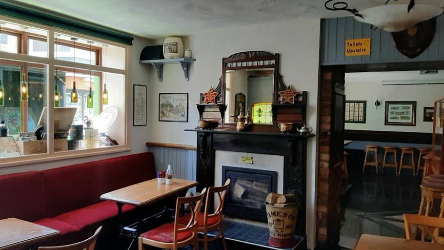 Others 4, The 'Rafter's Gastropub
