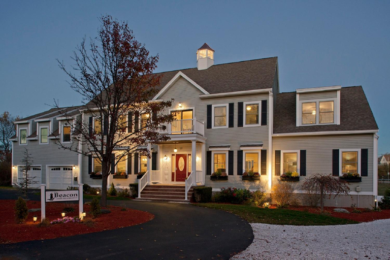 Exterior & Views