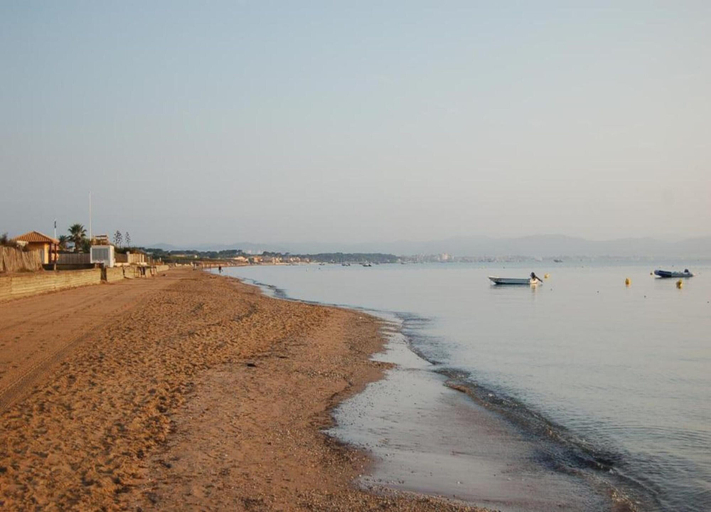 View from property 2, Apartment in Giens With Pool & Beach Access, Var