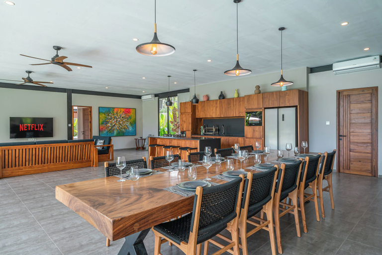 Food & Drinks 5, Xanadu - 5BR Ubud Designer Villa, Pool with Rice Fields Views, Gianyar
