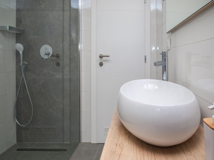 Bathroom, Apartment Dva Galeba with 1 room, Bol