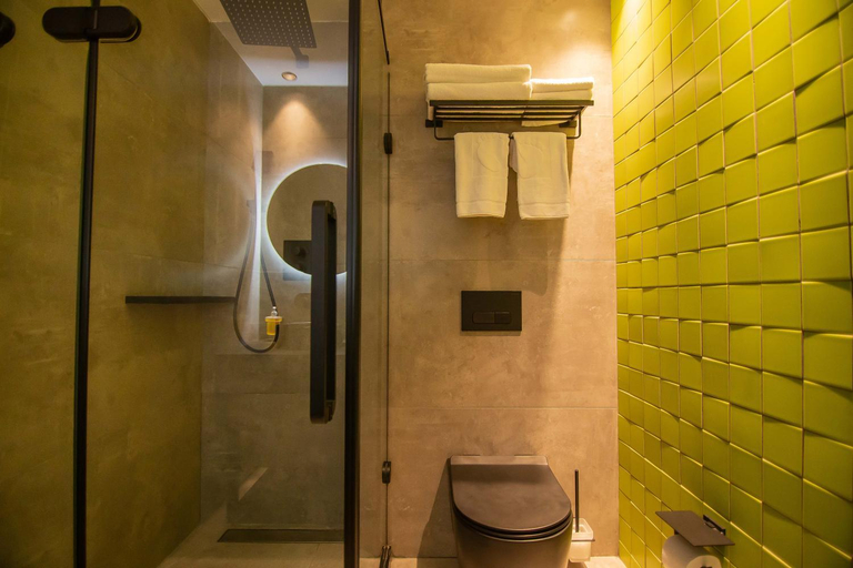 Bathroom 4, CH51, Batumi