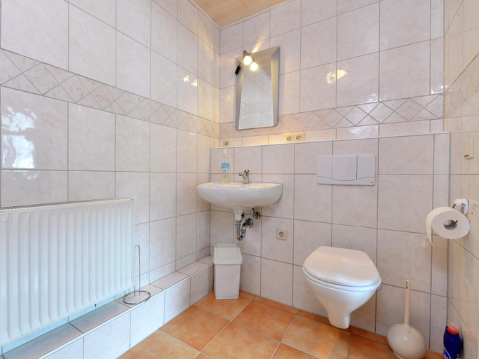 Bathroom 3, Gruppenferienhaus im Hochsauerland, Hochsauerlandkreis