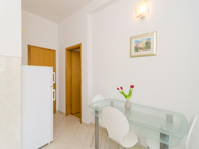 Others 5, Apartments Rooms Barisic - Studio Apartment with Balcony and City View Second Floor Apt 14, Župa Dubrovačka