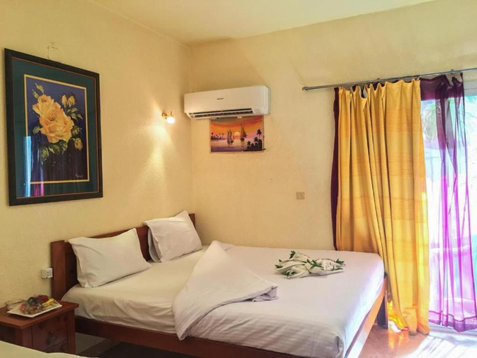 Bedroom 2, Golden Europe Hotel, Sant Katrin