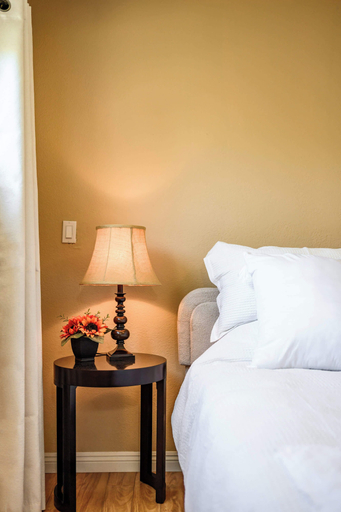 Room 5, Cozy Modern 4B Family Retreat House, San Bernardino