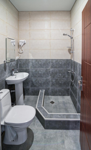 Bathroom 3, Four Seasons Riverside, Kutaisi
