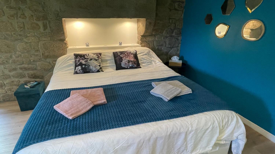 Bedroom 2, Chambre d hotes le 23, Orne