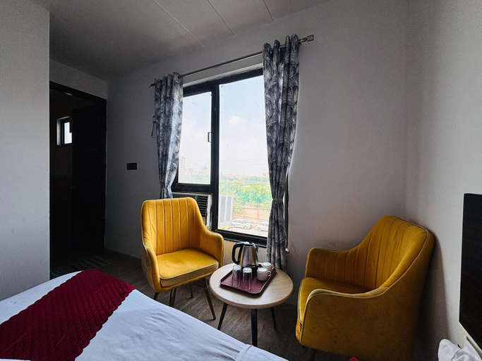 Bedroom 2, Hotel Soho 62, Gautam Buddha Nagar