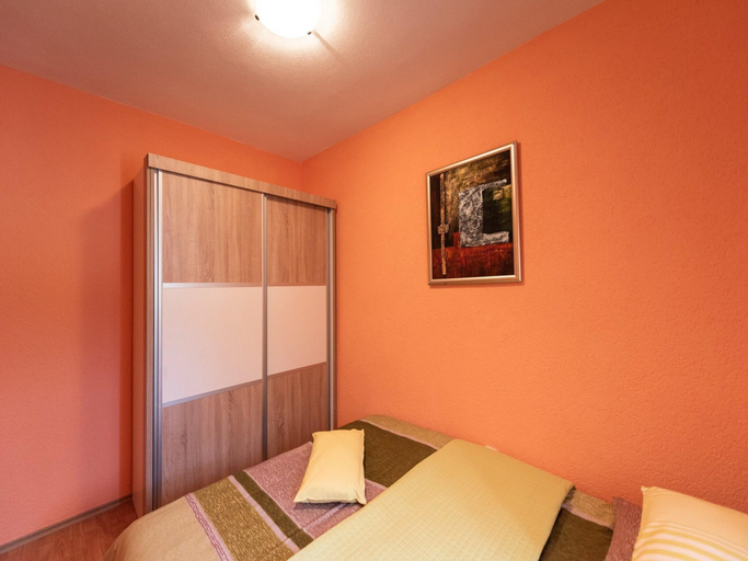 Others 4, bedroom apartment with terrace, Marina