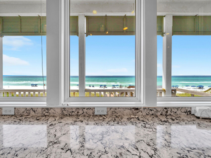 Others 5, 4BR Beachfront Home With Hot tub & Private Beach Access!, Walton
