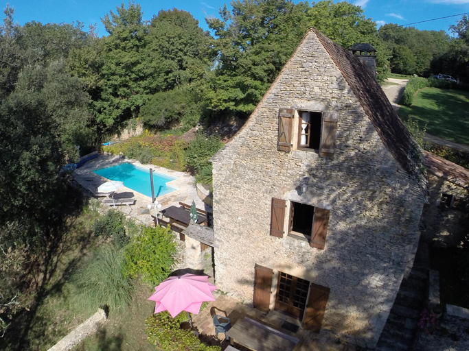 Exterior & Views 1, Lovely Perigord holiday home in private forest, Dordogne