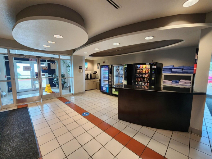 Public Area 2, Motel 6 Biloxi Beach, Harrison