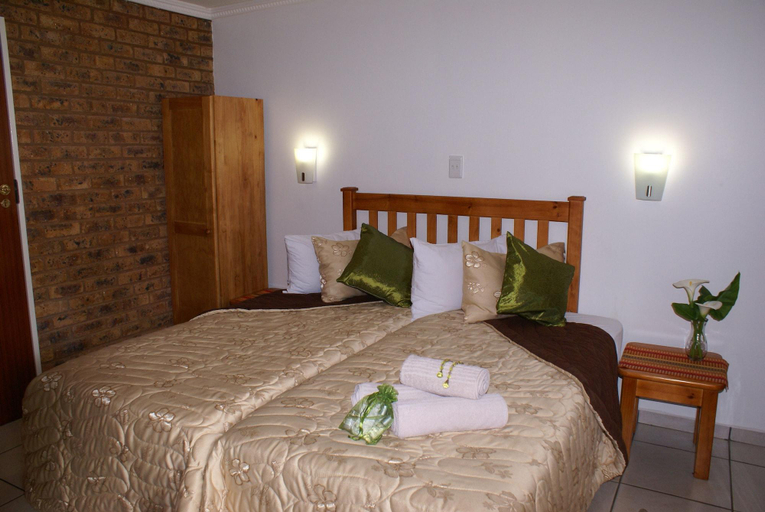 Bedroom 2, Emerald Backpackers, Ekurhuleni