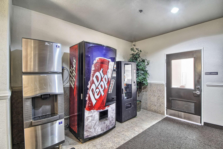 Food & Drinks 5, Motel 6 Mission, TX, Hidalgo