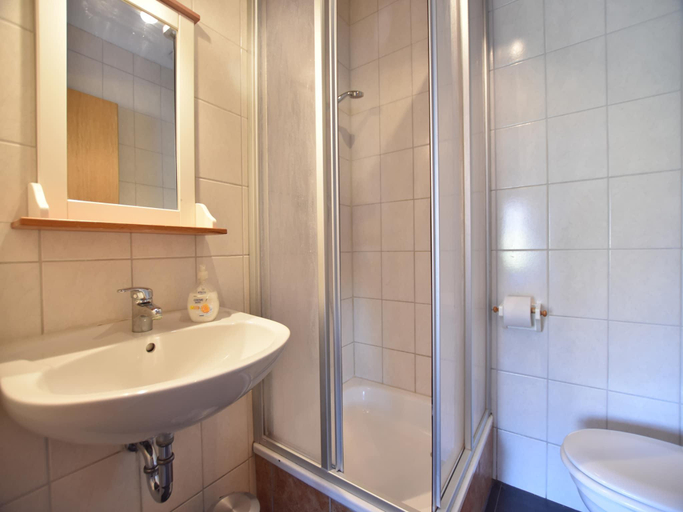Bathroom, Ferienwohnung Gerda in Ostseenahe, Rostock