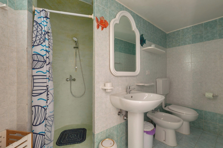 Bathroom 4, Villa Scarnera, Lecce