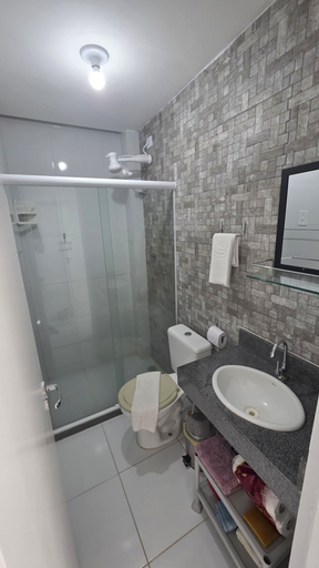 Bathroom, Porto Paradise 104 no Centro byLP, Ipojuca