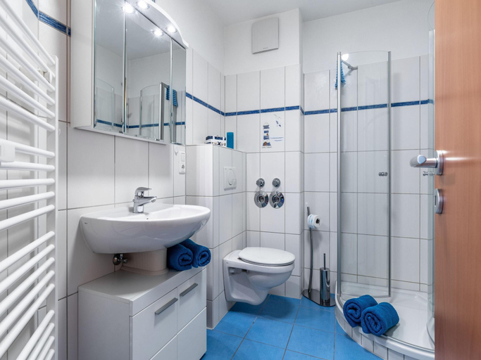 Bathroom 3, Attractive apartment near the sea, Nordwestmecklenburg