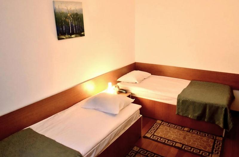 Bedroom 2, Hotel Amadeo, Iasi