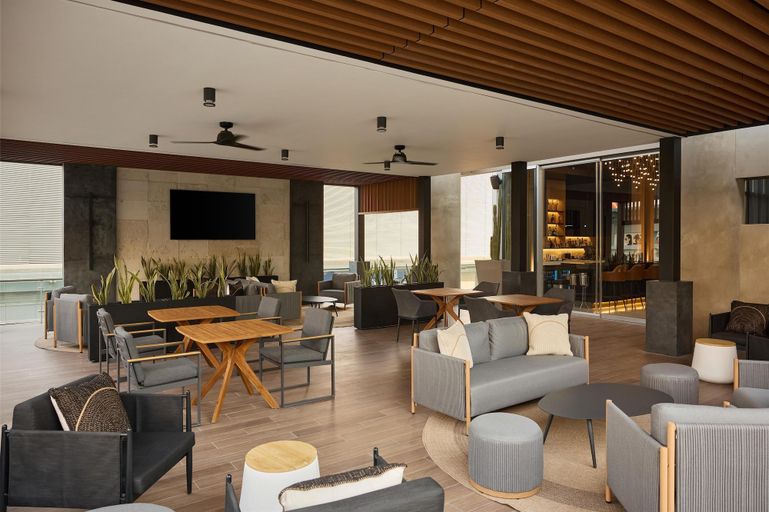 Food & Drinks 5, Hilton Garden Inn Chihuahua, Chihuahua