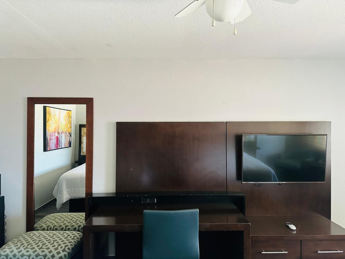 Others 4, The Executive Inn & Suites, Brazoria
