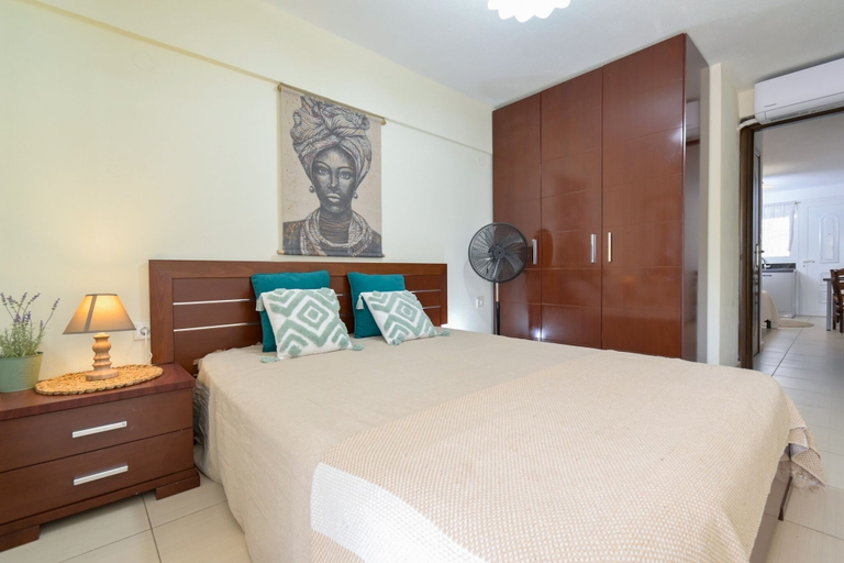 Bedroom 2, Tommy Seafront No 1 by Rentalspro - Nea Flogita, Central Macedonia