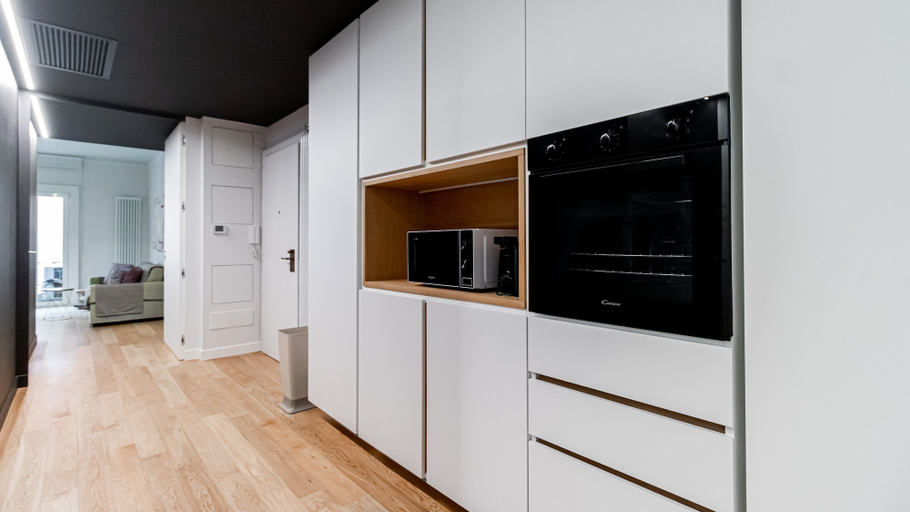Others 5, Italianway - Tadino 17, Milano