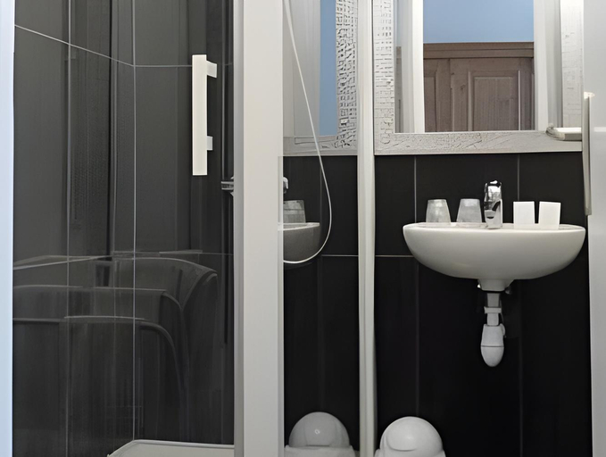 Bathroom 4, Hotel Francois d'O, Calvados