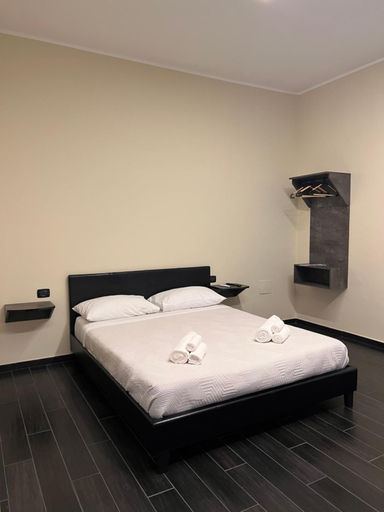 Others 4, ASTRUM b&b, Cosenza