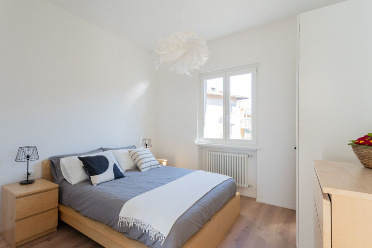 Bedroom 3, Mezzegra Apartments in Tremezzo, Como