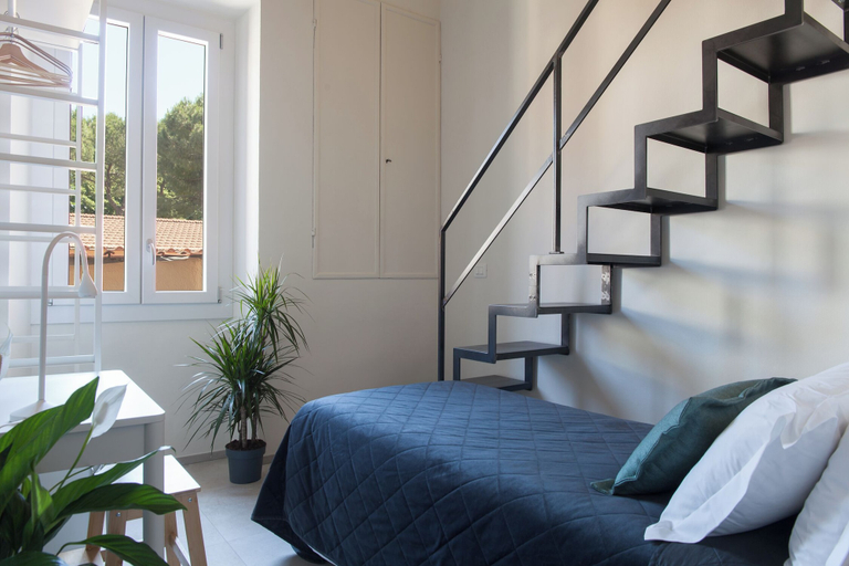 Bedroom 3, Bright 3 Bed Rooms Orti Oricellari, Florence