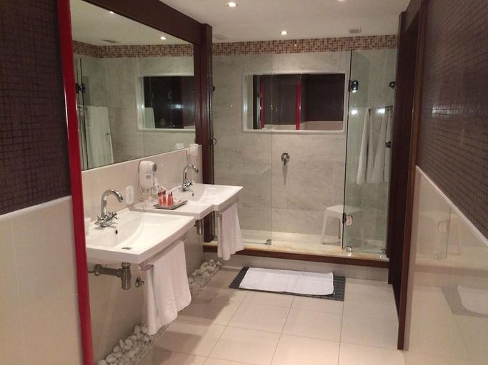 Bathroom 4, Sailing Hotel & Spa, Armação dos Búzios