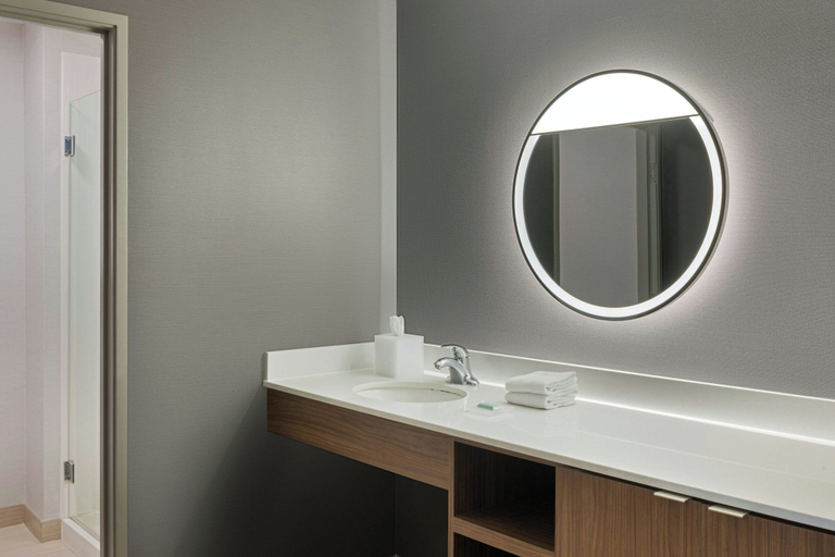 Bathroom 4, Courtyard by Marriott Traverse City, Grand Traverse