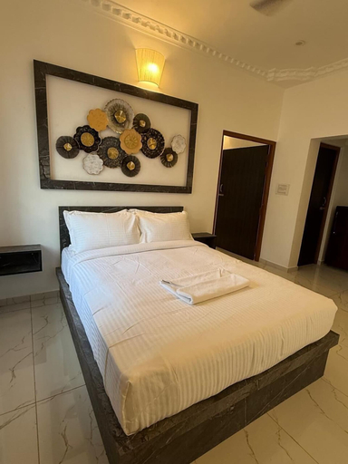 Bedroom 2, Le Park Resort, Viluppuram