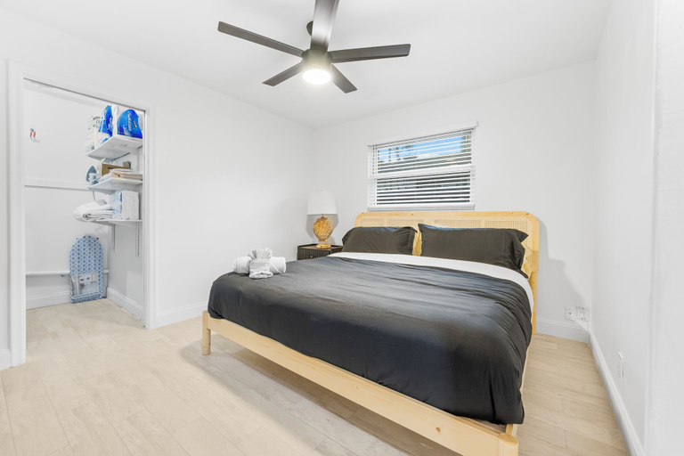Bedroom 2, Waterfront Duplex Tropical Oasis, Broward