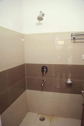 Bathroom 4, Shanti Residency, Delhi