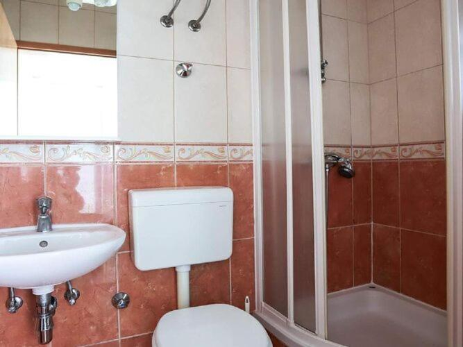 Bathroom 3, Apartments Pezo - Superior Studio with Balcony and Sea View, Baška Voda