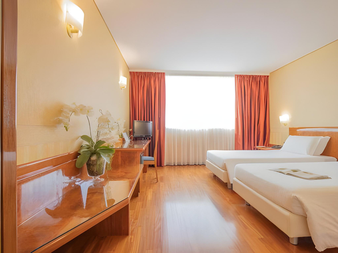 Bedroom 3, Montresor Tower, Verona