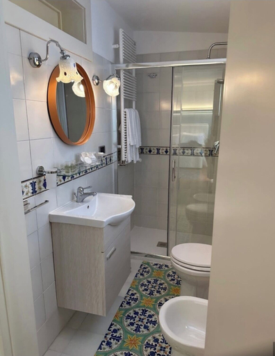 Bathroom 3, Calefati Gallery Luxury Apartment, Bari