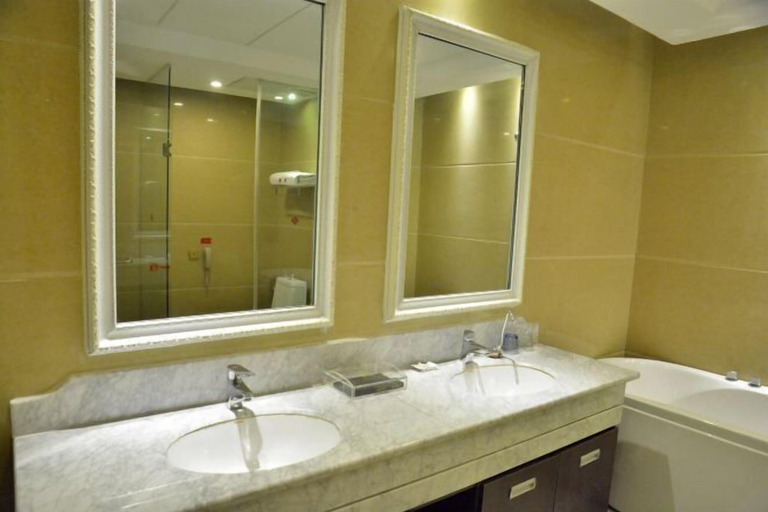Bathroom 3, Sijiwenhua Hotel, Tai'an