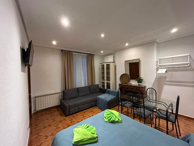 Bedroom 3, Habitaciones Figueroa, Madrid