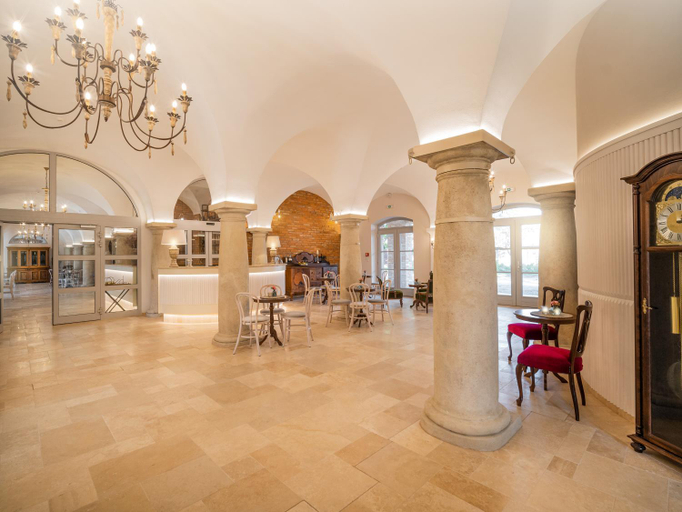 Public Area 3, Arkady Hof Hotel, Malacky