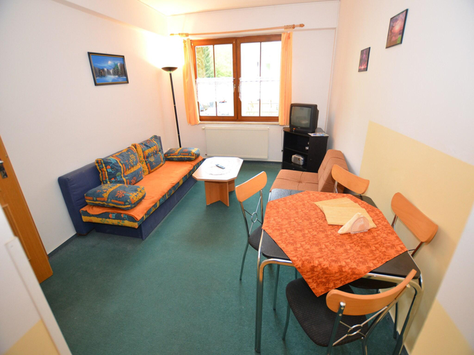 Bedroom 2, Jachymov Ski & City Stay, Karlovy Vary