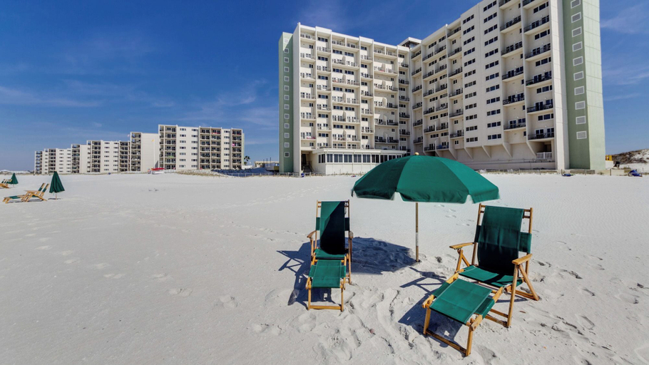 Exterior & Views 2, Beachfront Charm Meets Lake Life + Free Tickets: Dolphin Cruise & More!, Bay