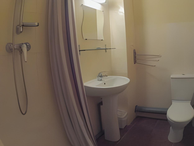 Bathroom 3, Auberge Restaurant du Virage, Isère